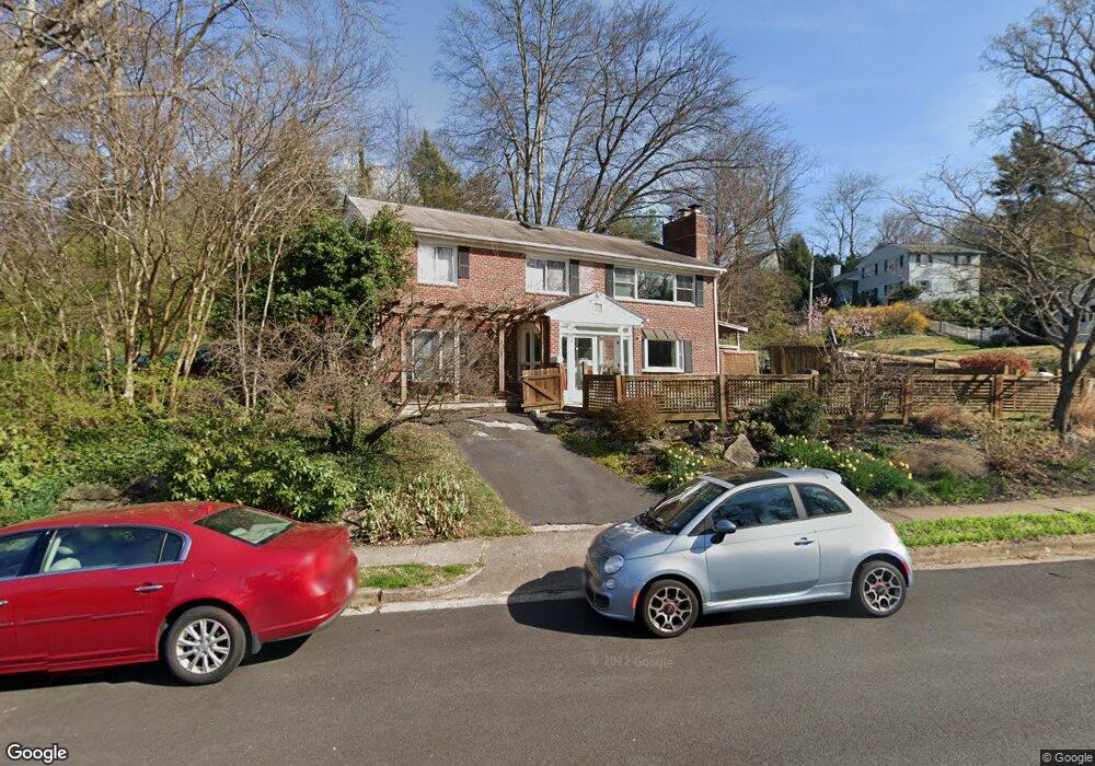 2762 N Wakefield St, Arlington, VA 22207 - photo 1