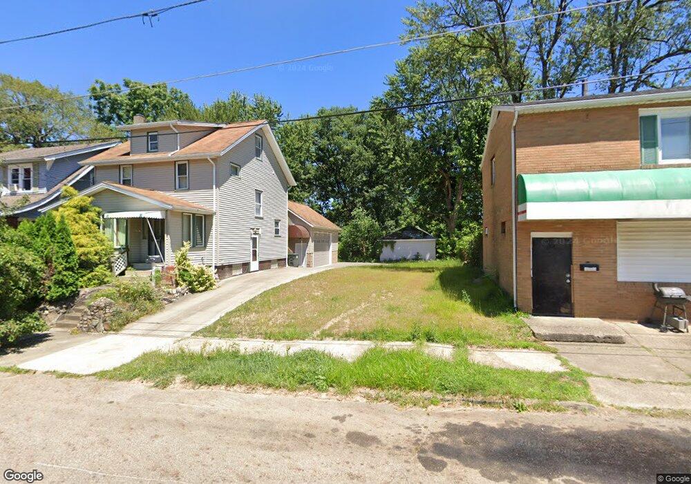 1708 Rowland Ave NE, Canton, OH 44705 - photo 1