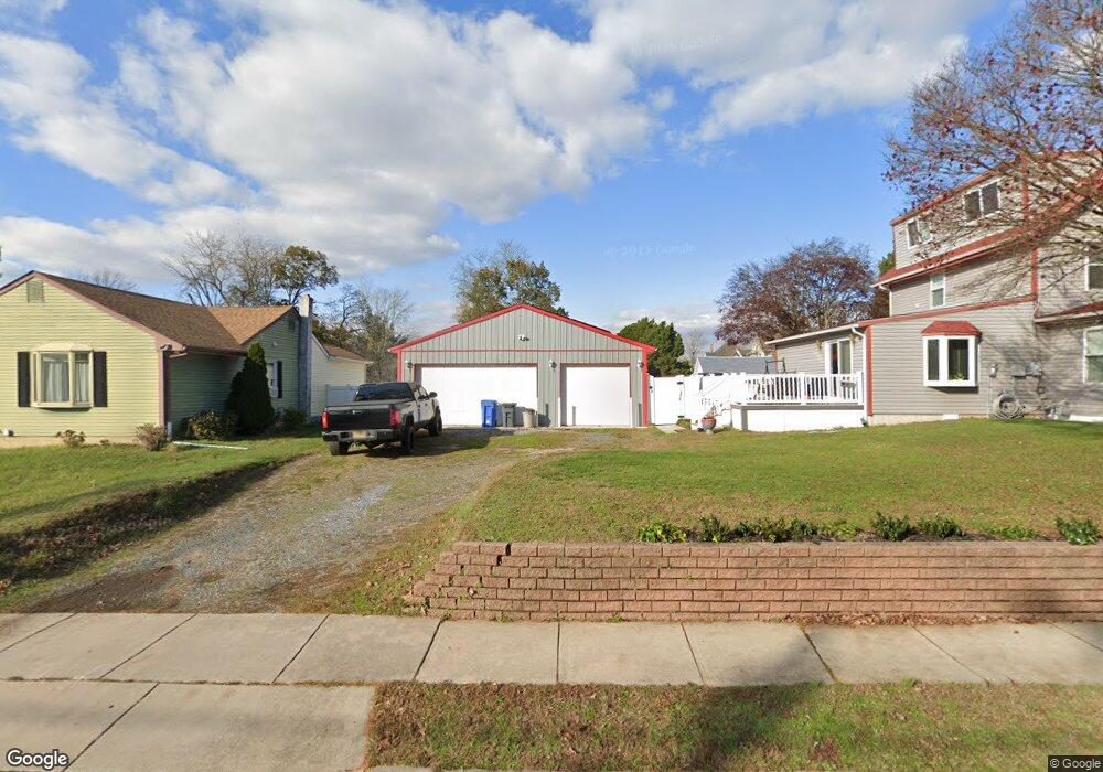 211 W Clayton Ave, Clayton, NJ 08312 - photo 1