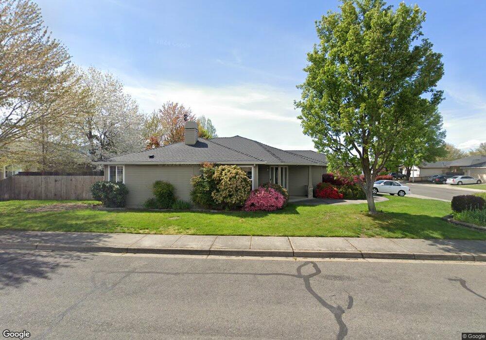 298 Applewood Dr unit 1, Central Point, OR 97502 - photo 1