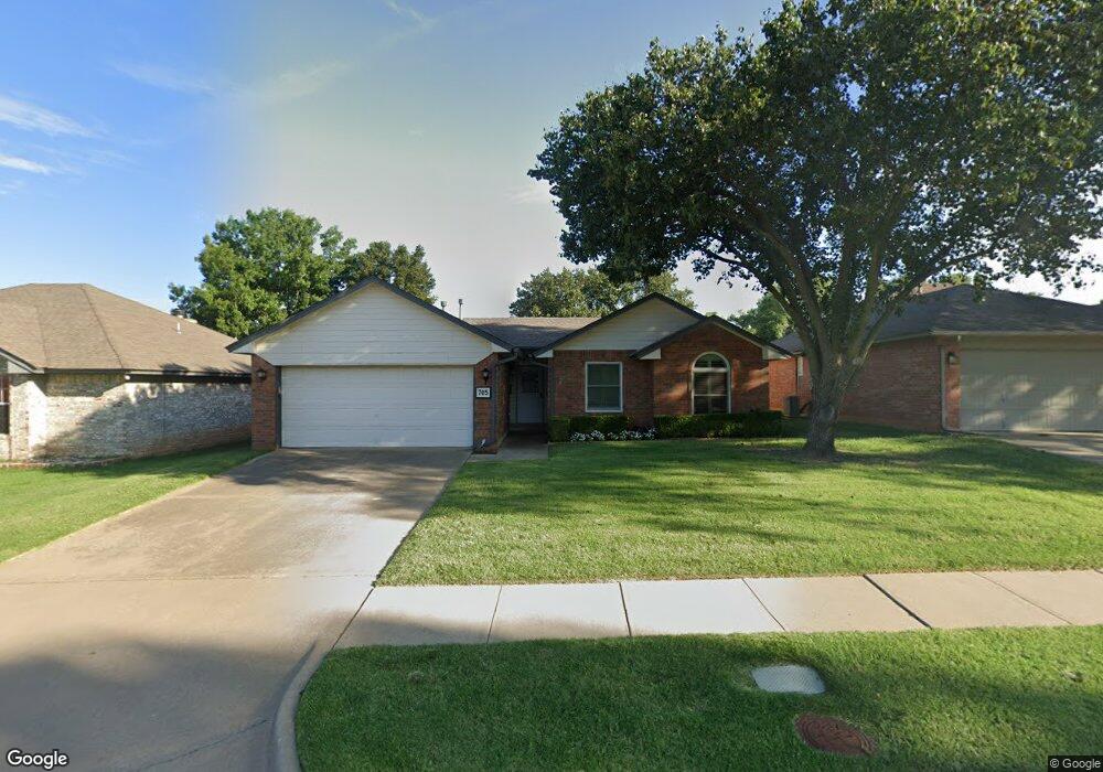 705 Golden Eagle Dr, Norman, OK 73072 - photo 1