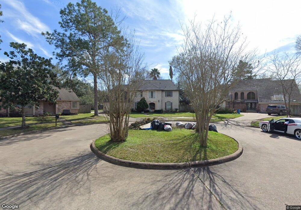 7703 Brush Wood Dr, Houston, TX 77088 - photo 1