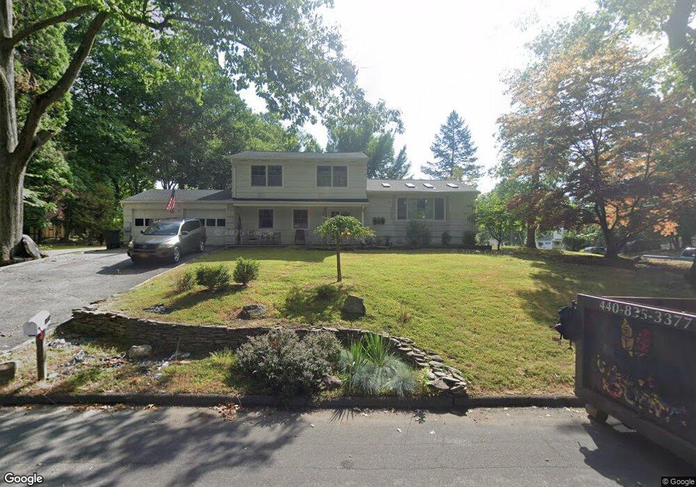 210 Hilltop Ln, Nyack, NY 10960 - photo 1