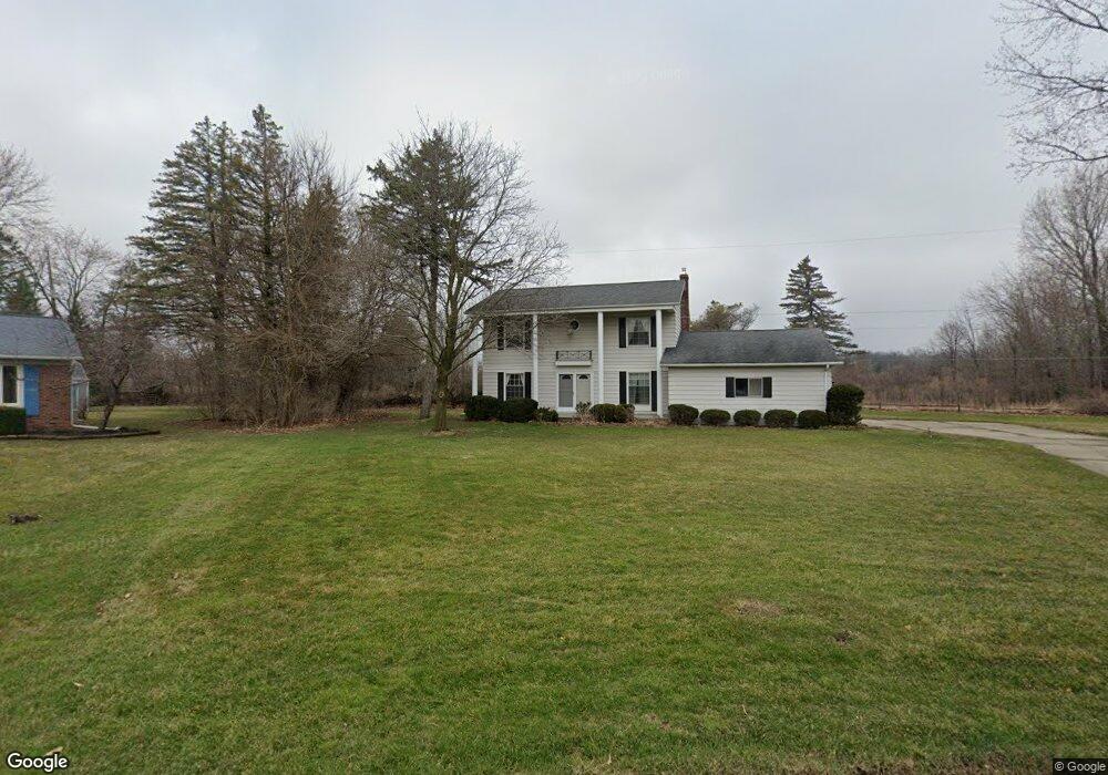 6066 Ridgewood Ct, Flint, MI 48532 - photo 1