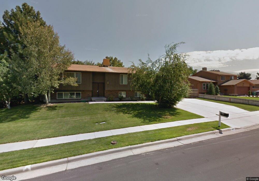 8187 Marion View Cir, Sandy, UT 84094 - photo 1