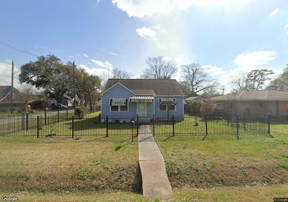 1120 Lindale St, Houston, TX 77022 - photo 1