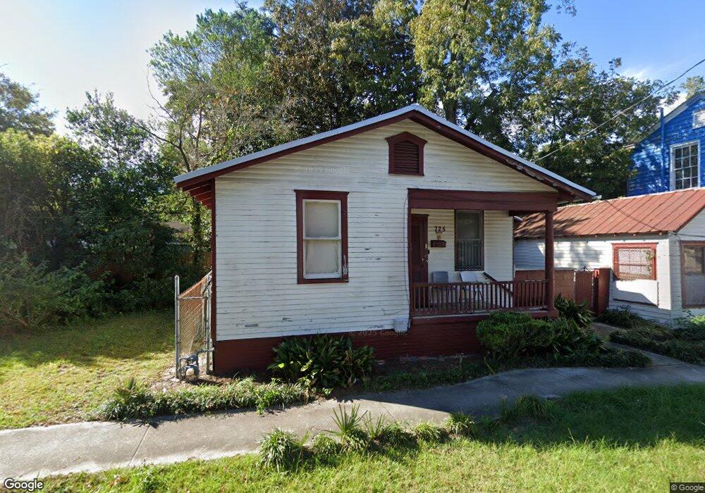 725 W 39th St, Savannah, GA 31415 - photo 1