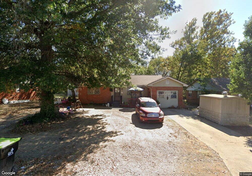 929 Williams St, Ada, OK 74820 - photo 1
