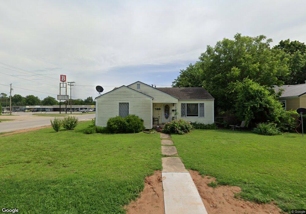 700 Maxwell St NW, Ardmore, OK 73401 - photo 1