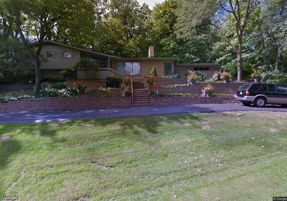 1360 Cedar Bend Dr unit Bldg-Unit, Bloomfield Hills, MI 48302 - photo 1