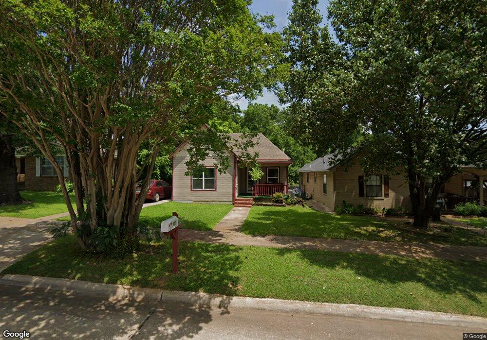 917 W Shepherd St, Denison, TX 75020 - photo 1