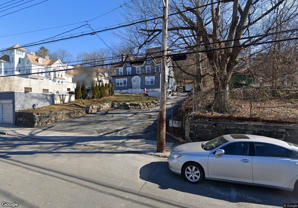 316 Warburton Ave unit 1F, Yonkers, NY 10701 - photo 1