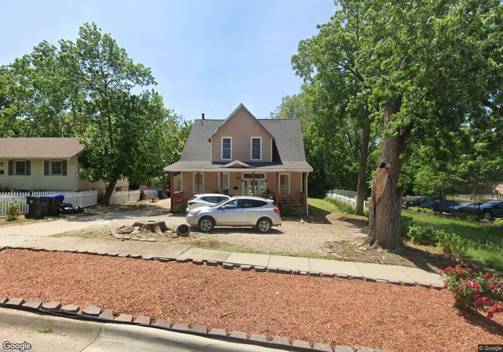 3017 SW Mcclure Rd, Topeka, KS 66614 - photo 1