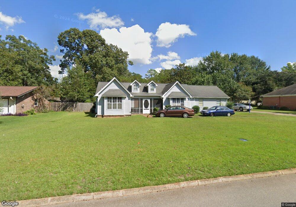 807 Wimbledon Dr, Dothan, AL 36305 - photo 1