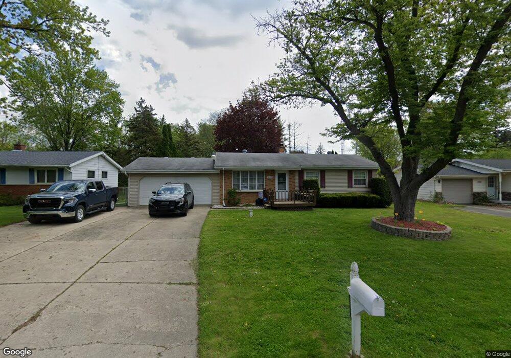 3323 Southgate Dr, Flint, MI 48507 - photo 1