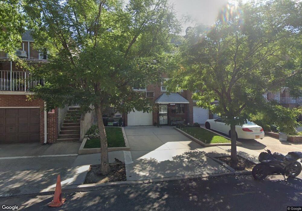 53143 63rd St, Maspeth, NY 11378 - photo 1