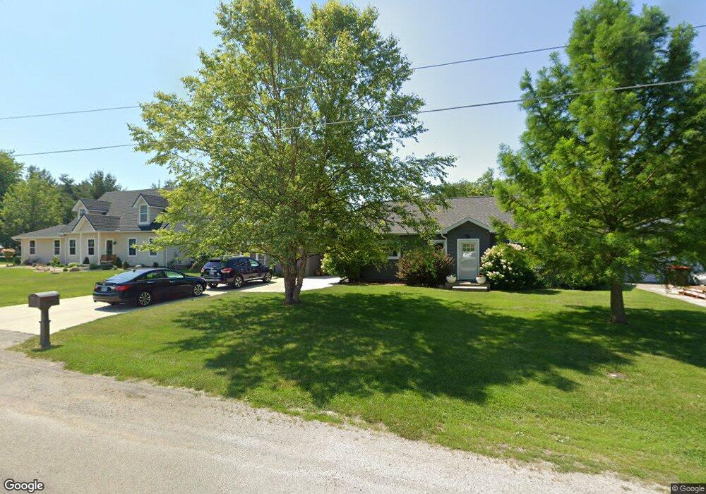 395 Campus View Dr, Lincoln, IL 62656 - photo 1