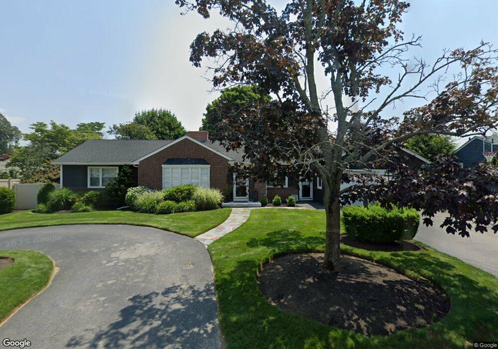 58 Wayside Dr, Cranston, RI 02920 - photo 1