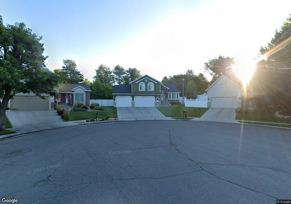 7899 Showcase Ln, Sandy, UT 84094 - photo 1