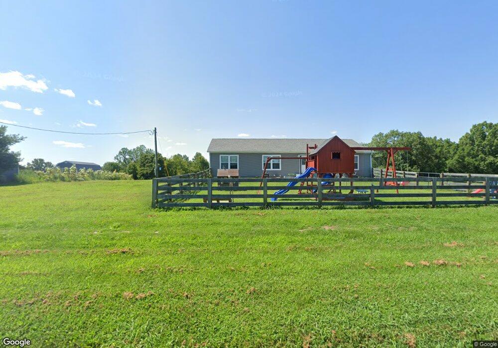1041 Houghlin Rd, Bloomfield, KY 40008 - photo 1