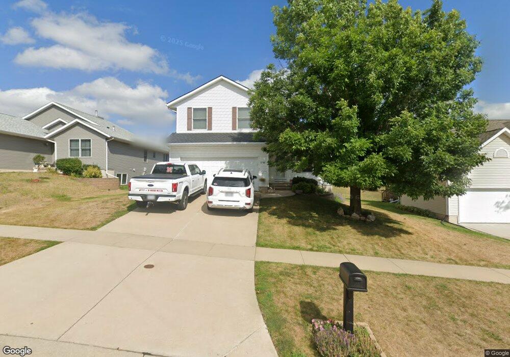 3707 Monarch Dr SW, Cedar Rapids, IA 52404 - photo 1