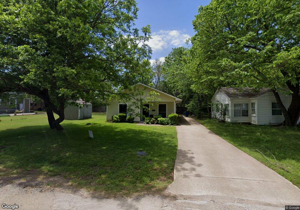 1005 N Sherman St, Ennis, TX 75119 - photo 1