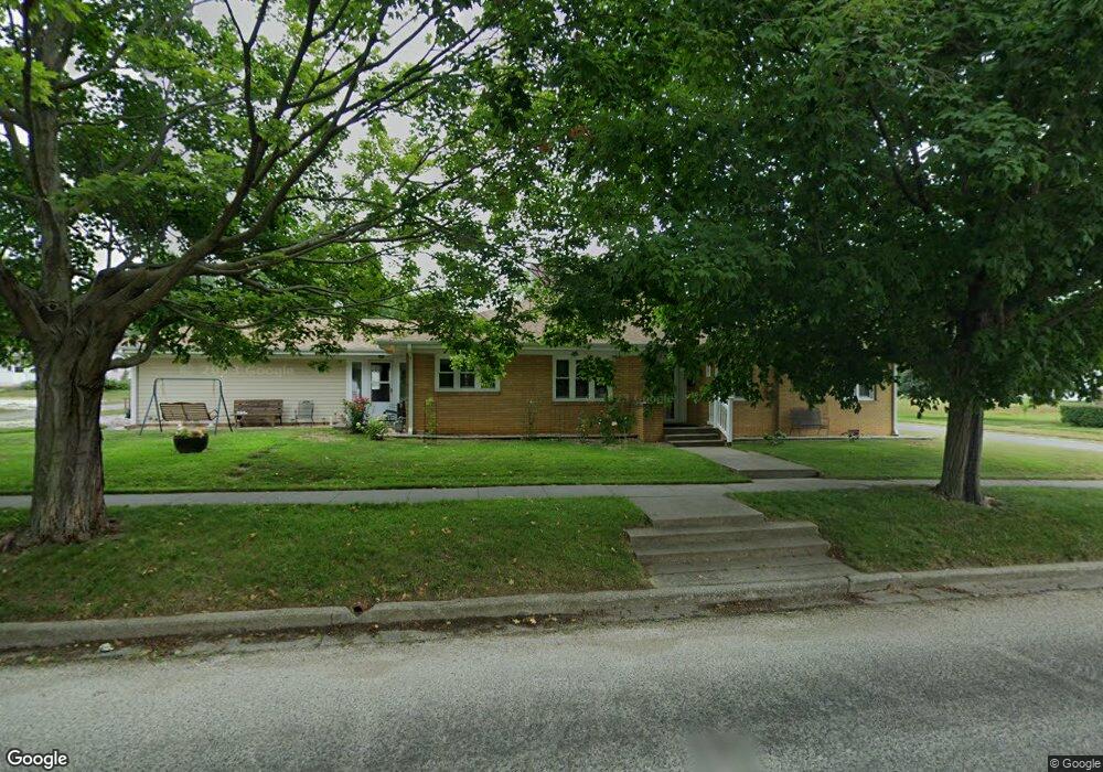 281 E Beardstown St, Virginia, IL 62691 - photo 1