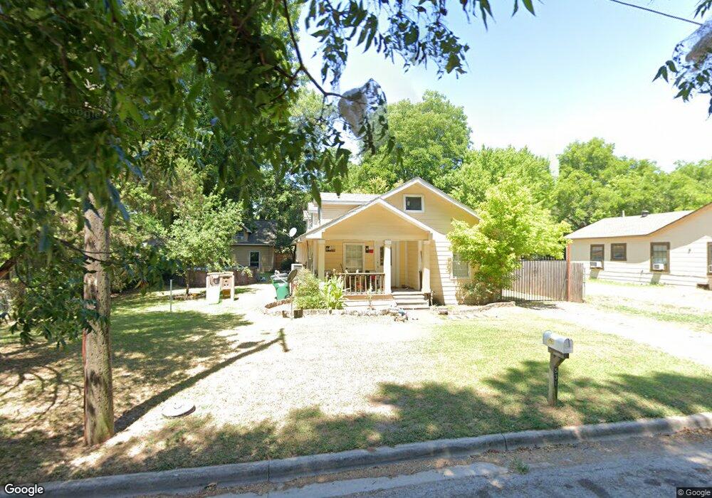 531 Denison St, Gainesville, TX 76240 - photo 1