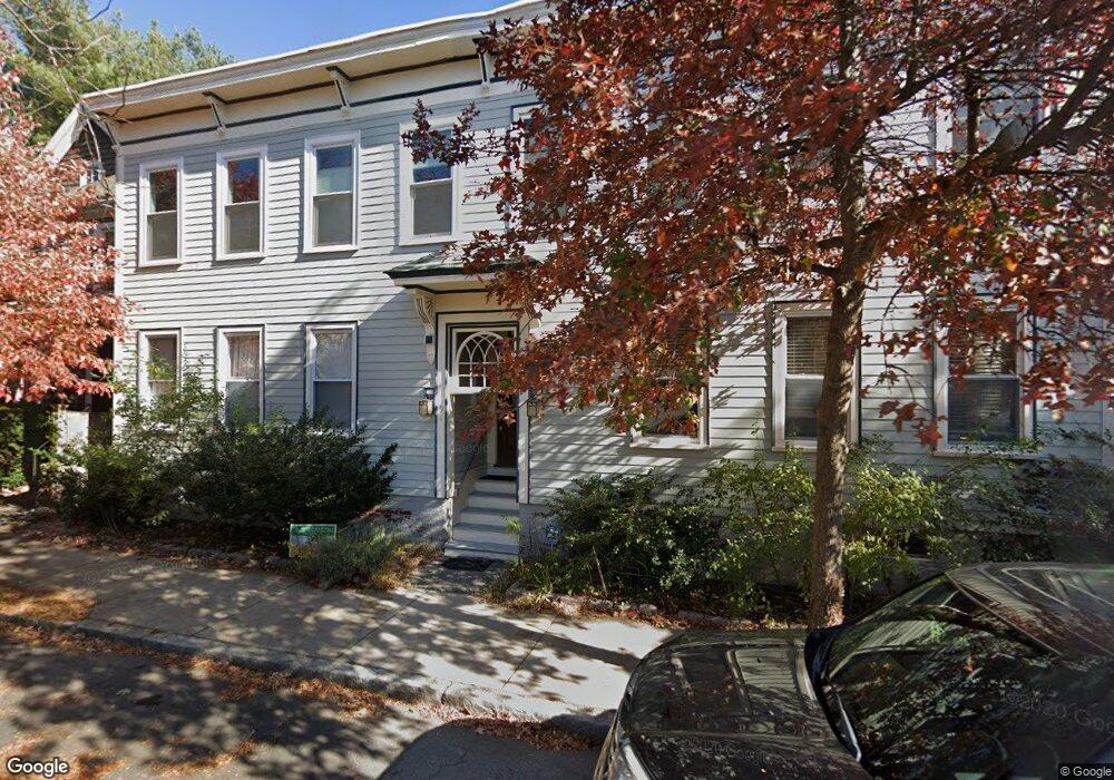 91 Montgomery St unit 2L, Cambridge, MA 02140 - photo 1