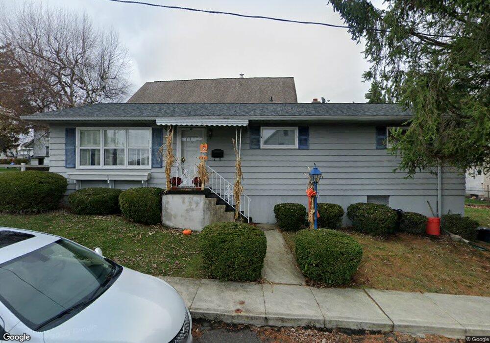 132 Frank St, Dunmore, PA 18512 - photo 1