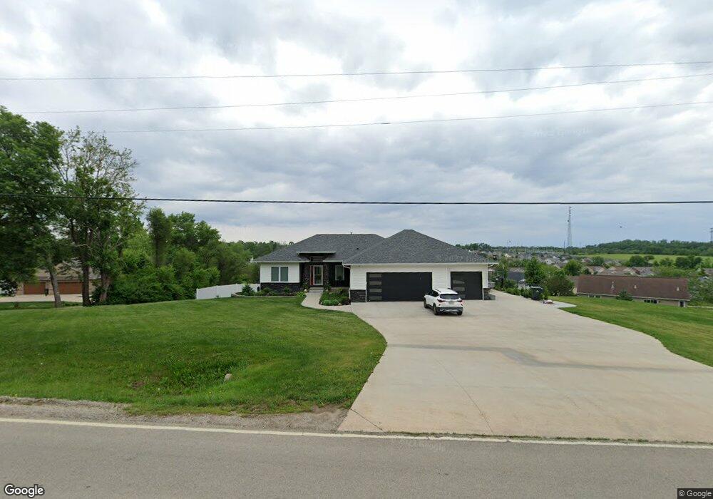 3815 Rogers Rd NW, Cedar Rapids, IA 52405 - photo 1