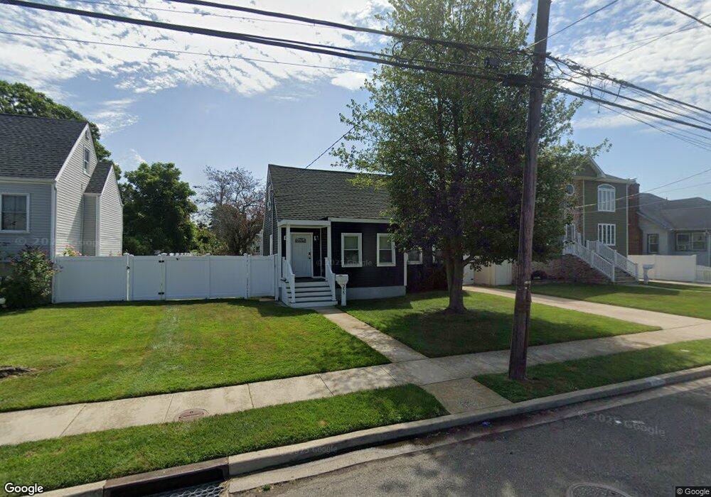 255 Roosevelt Ave, Freeport, NY 11520 - photo 1