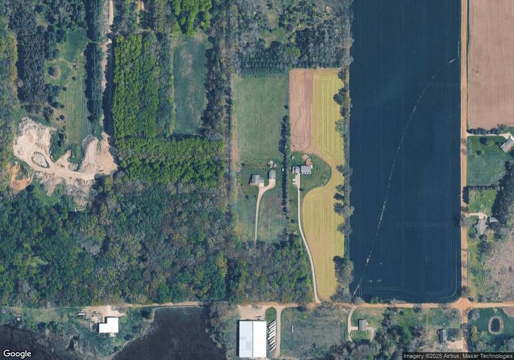 243 140th Ave, Wayland, MI 49348 - photo 1