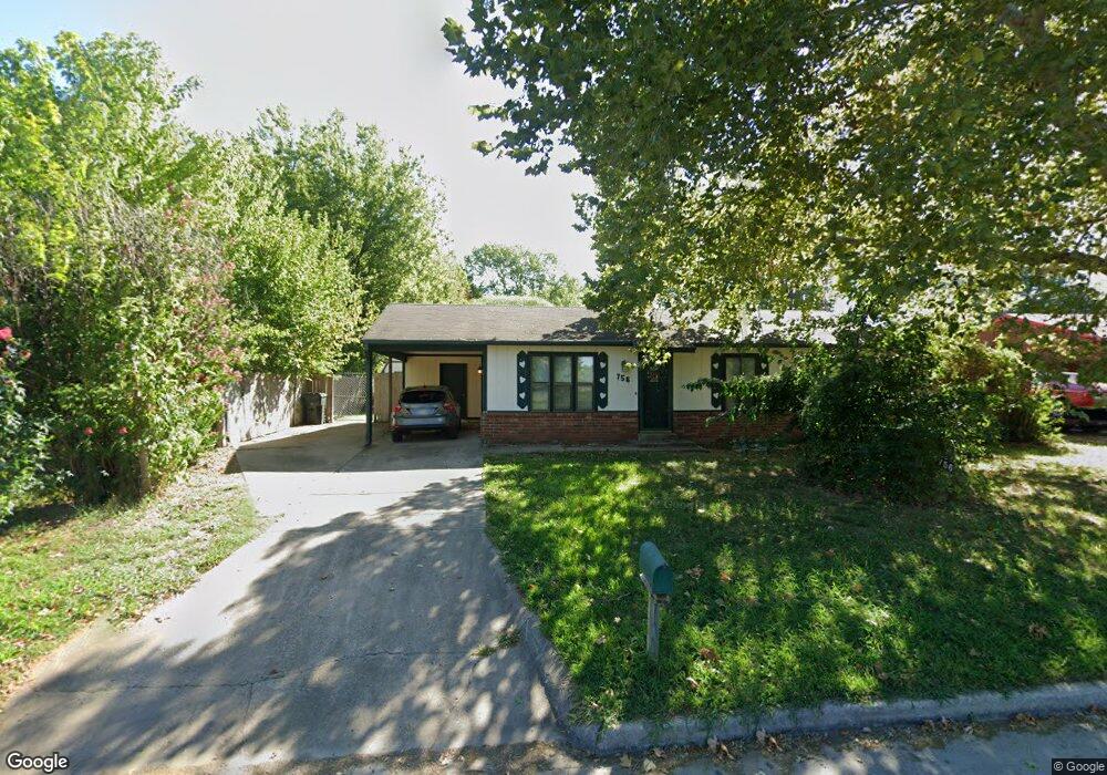 756 S Muskogee Ave, Claremore, OK 74017 - photo 1