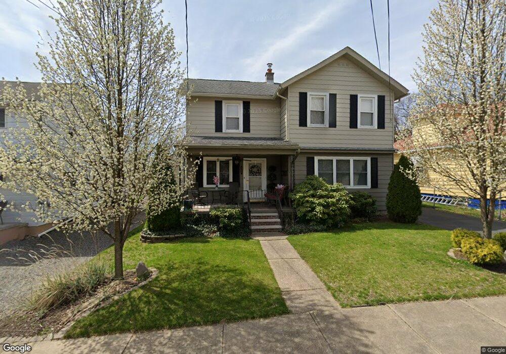 564 W Sperling St, Wyoming, PA 18644 - photo 1