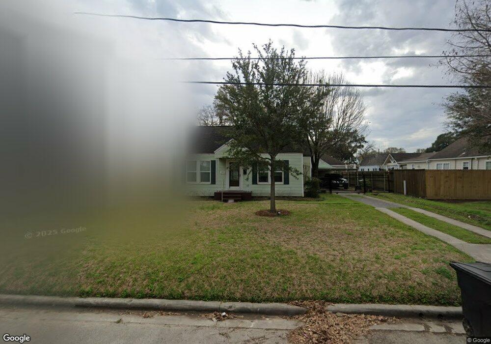 906 Graceland St, Houston, TX 77009 - photo 1