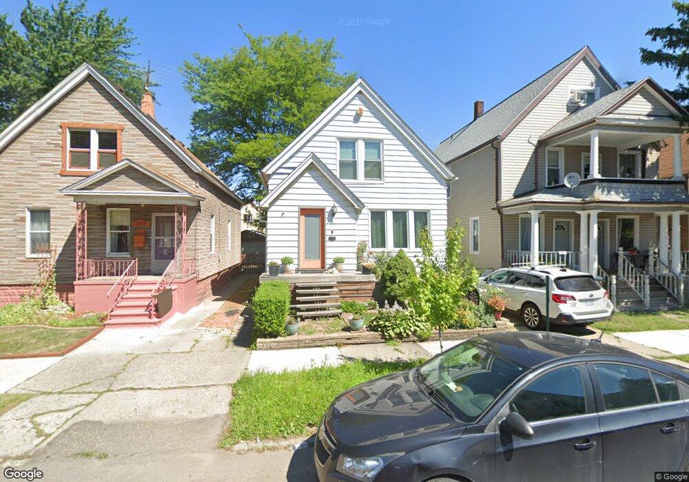 2711 Edwin St, HamtraMcK, MI 48212 - photo 1