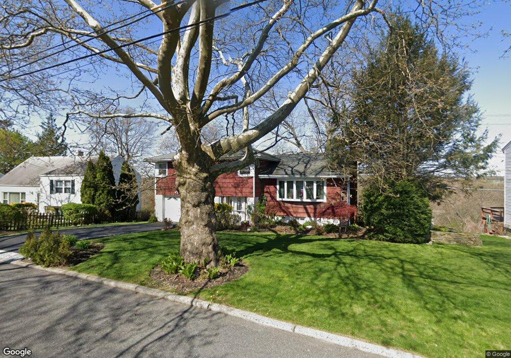 215 Remsen Rd, Yonkers, NY 10710 - photo 1