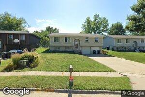 10627 Weir St, Omaha, NE 68127