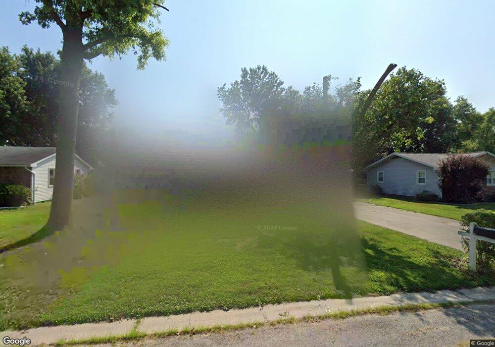 1016 N Koester Dr, Effingham, IL 62401 - photo 1