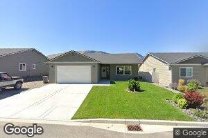 464 Hammond Ln, Rock Island, WA 98850