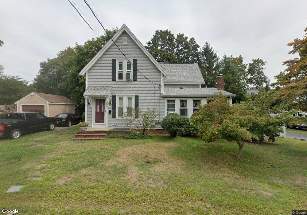 27 Highland St, Rockland, MA 02370 - photo 1