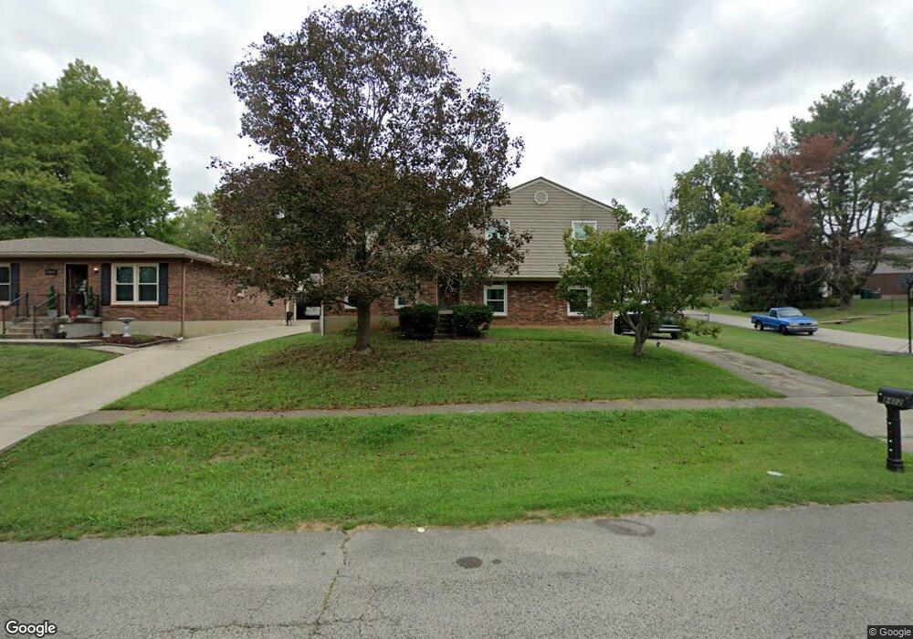 8412 Roseborough Rd, Louisville, KY 40228 - photo 1