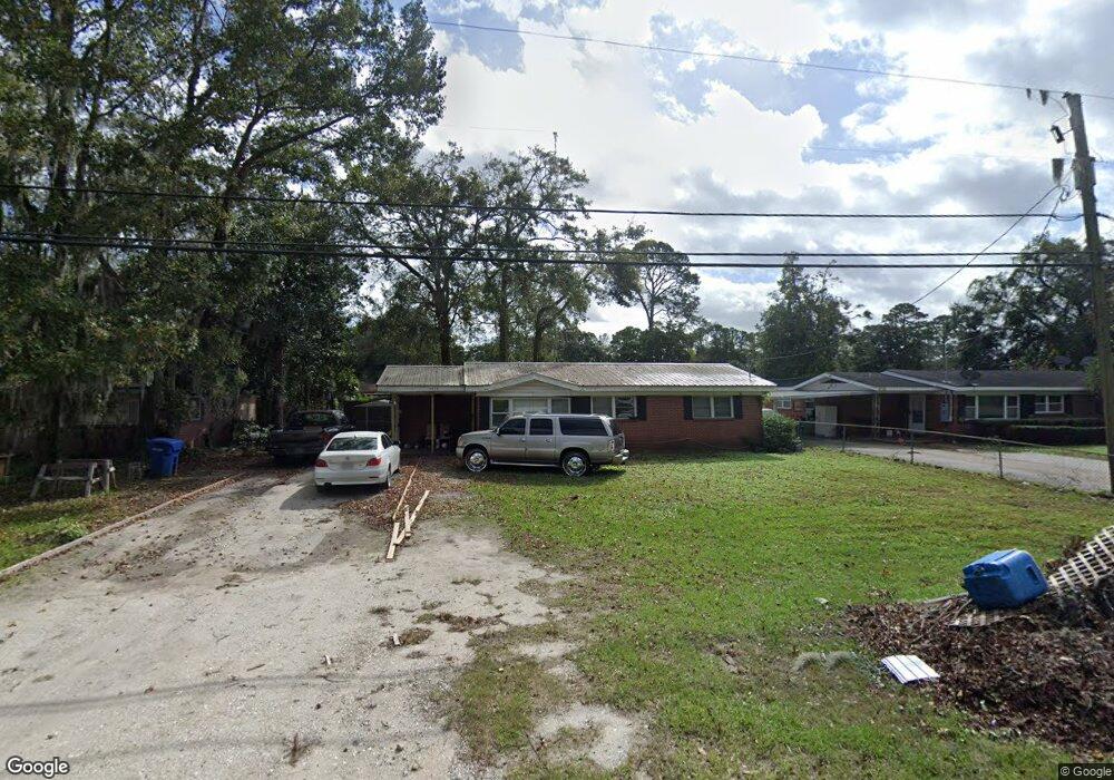 2726 4th St, Brunswick, GA 31520 - photo 1