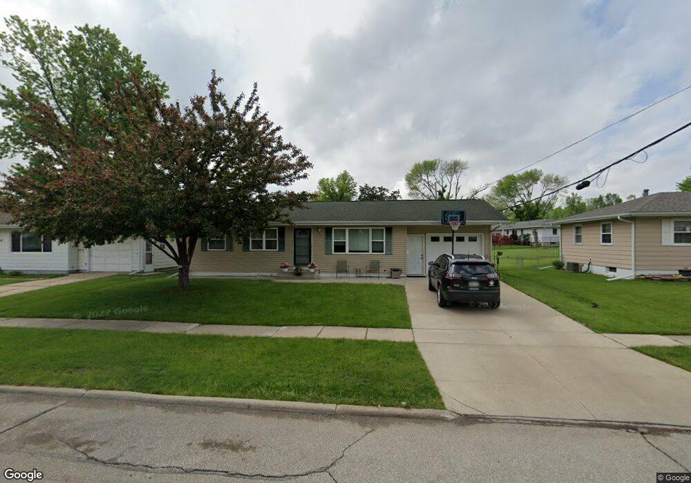 45 25th Ave SW, Cedar Rapids, IA 52404 - photo 1