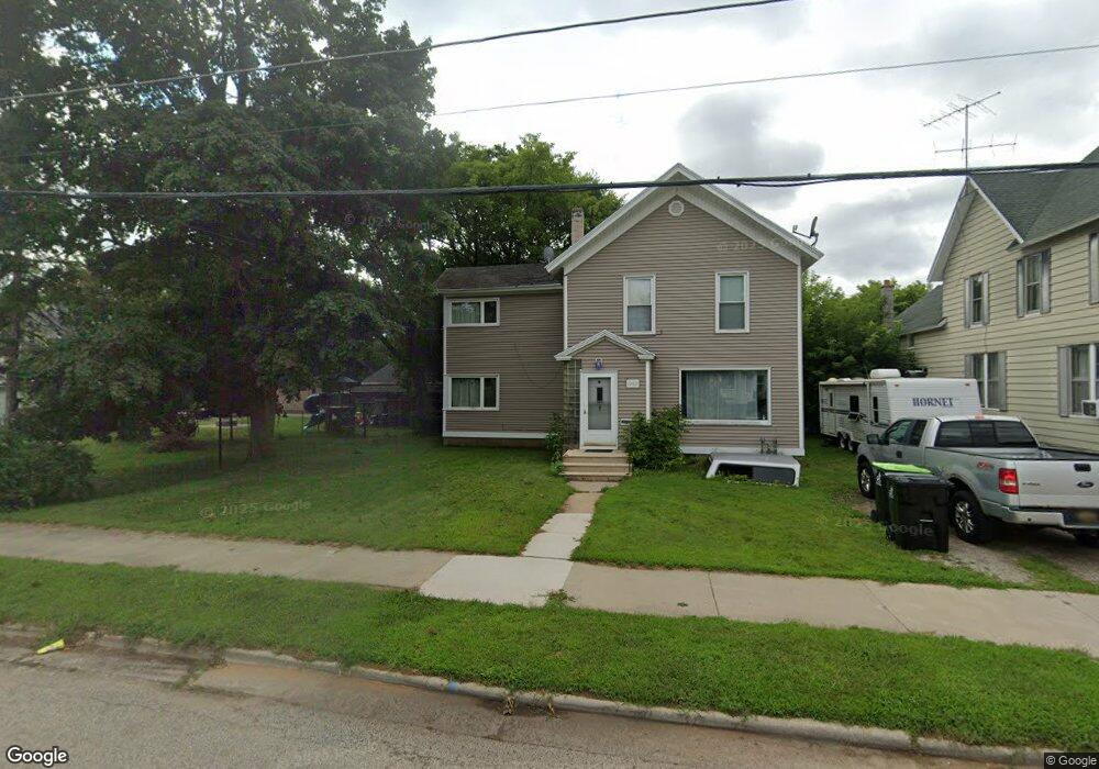 1009 15th St, Menominee, MI 49858 - photo 1