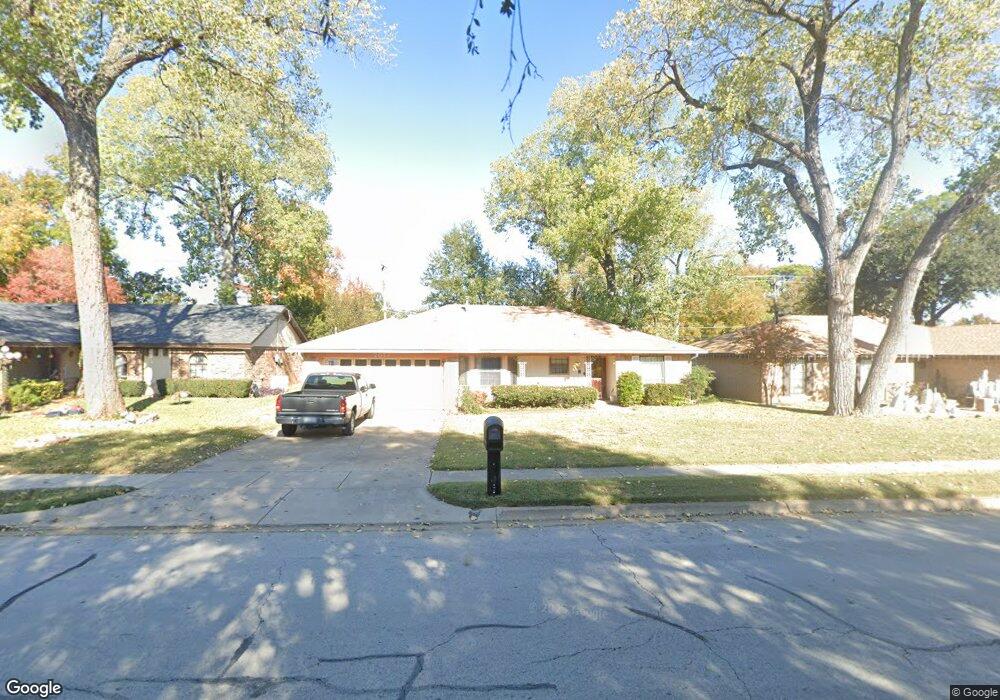 2017 Schumac Ln, Bedford, TX 76022 - photo 1