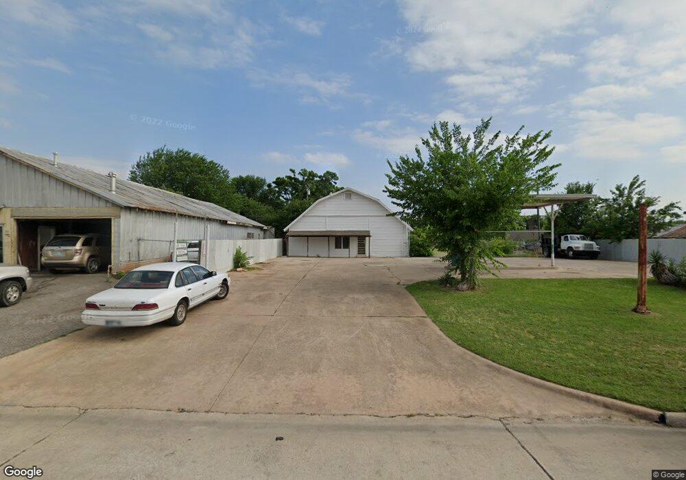 218 Moore St SW, Ardmore, OK 73401 - photo 1