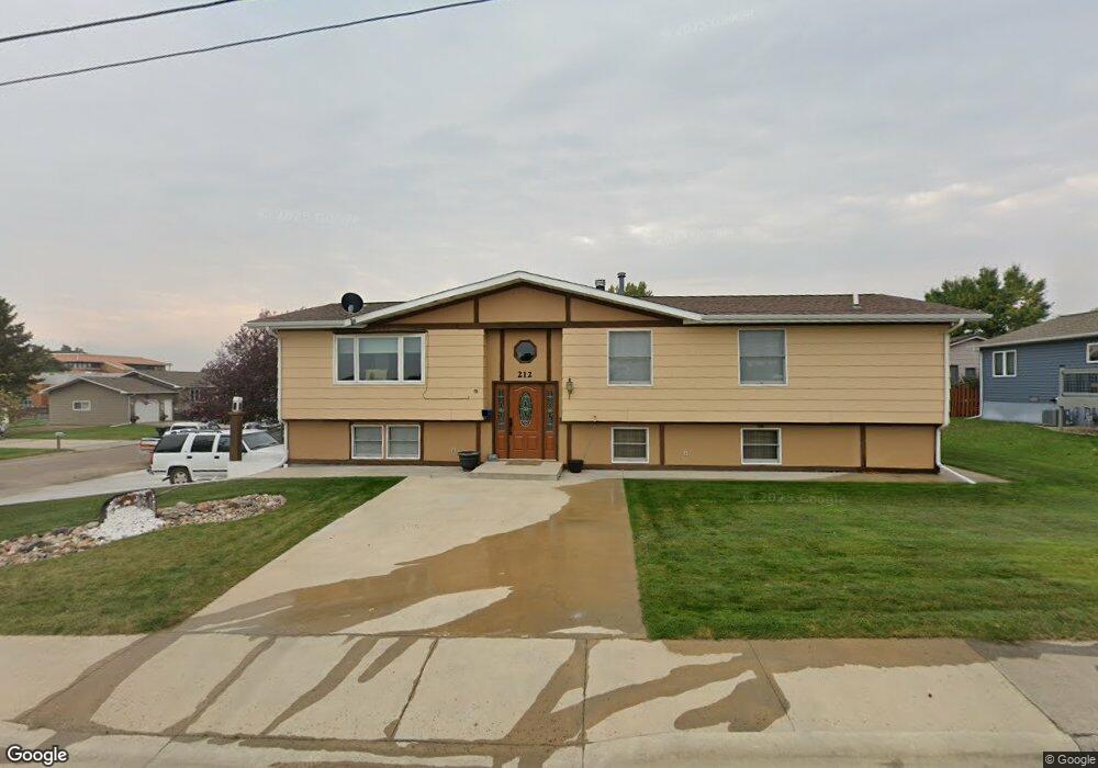 212 13th St W, Havre, MT 59501 - photo 1