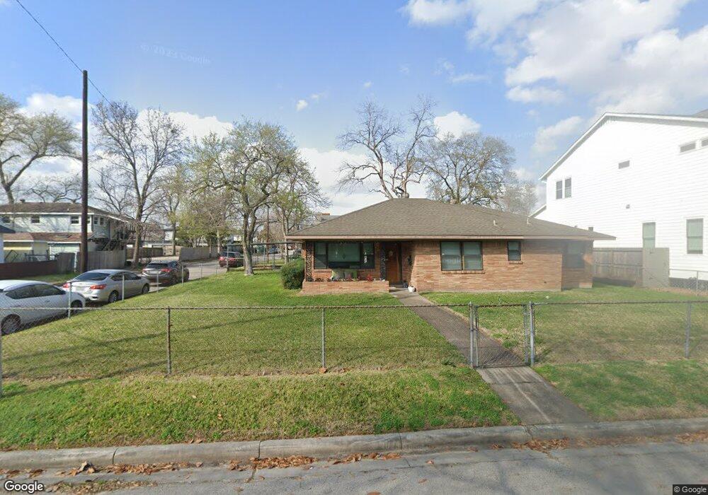 501 Aurora St, Houston, TX 77008 - photo 1